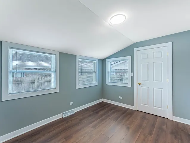 $369,900 | 214 South Prospect Street, Marengo, IL 60152