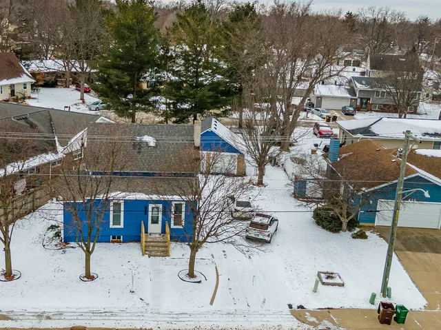 $369,900 | 214 South Prospect Street, Marengo, IL 60152