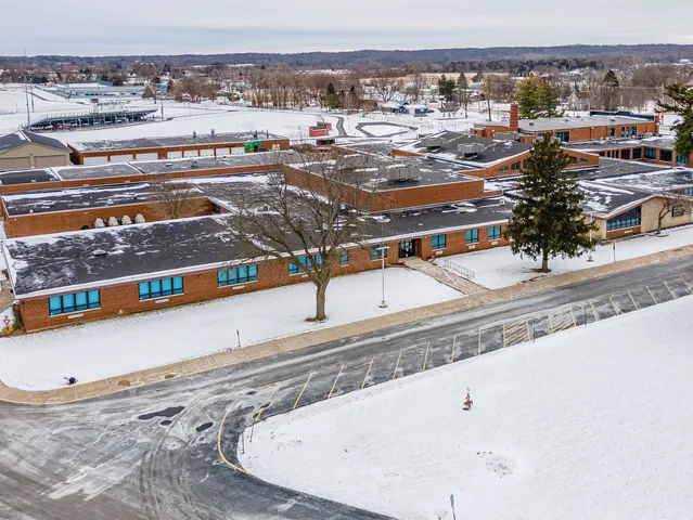 $369,900 | 214 South Prospect Street, Marengo, IL 60152