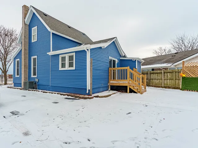 $369,900 | 214 South Prospect Street, Marengo, IL 60152