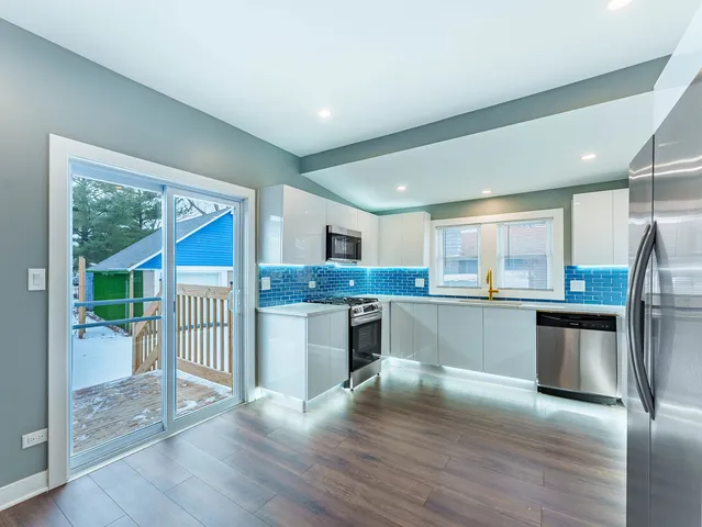 $369,900 | 214 South Prospect Street, Marengo, IL 60152