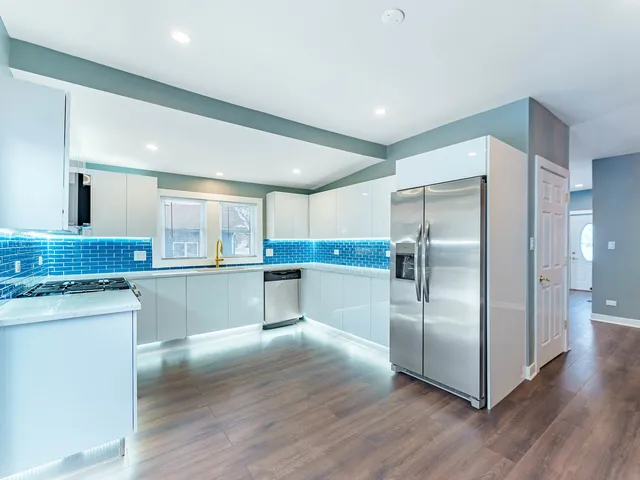 $369,900 | 214 South Prospect Street, Marengo, IL 60152