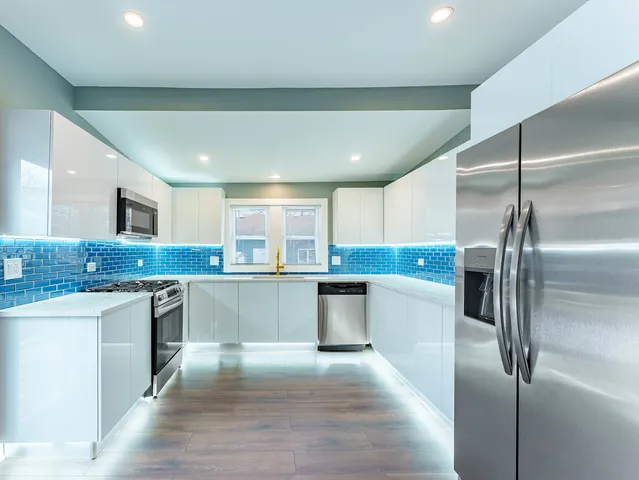 $369,900 | 214 South Prospect Street, Marengo, IL 60152