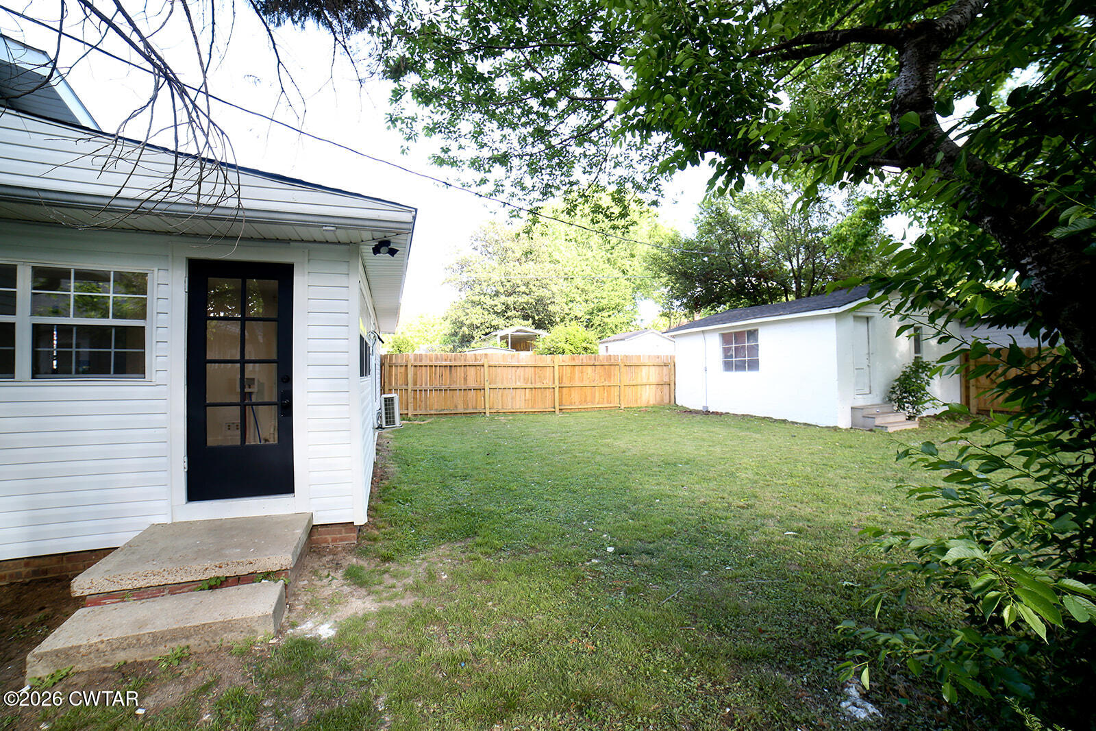 300 Roland Avenue Jackson, TN 38301 - Photo 19 of 24 300 ROLAND-34