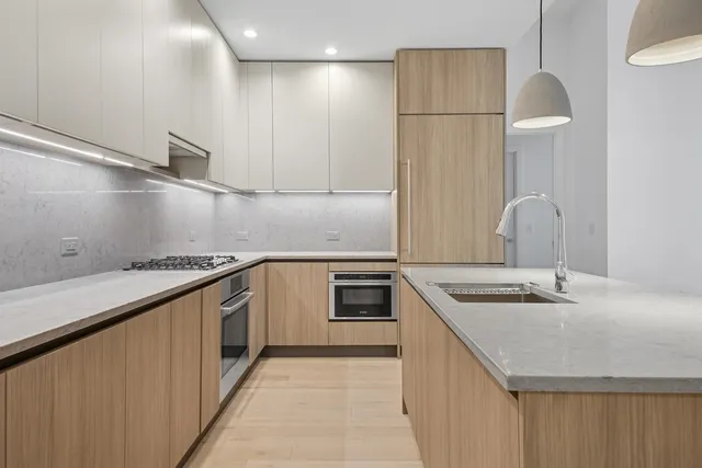 $1,965,000 | 155 Bay Street, Unit 804, Jersey City, NJ 07302