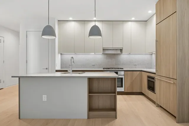 $1,965,000 | 155 Bay Street, Unit 804, Jersey City, NJ 07302