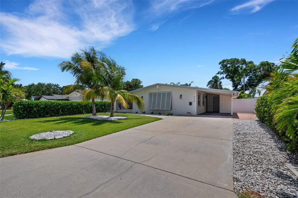 4427 Helena St Northeast