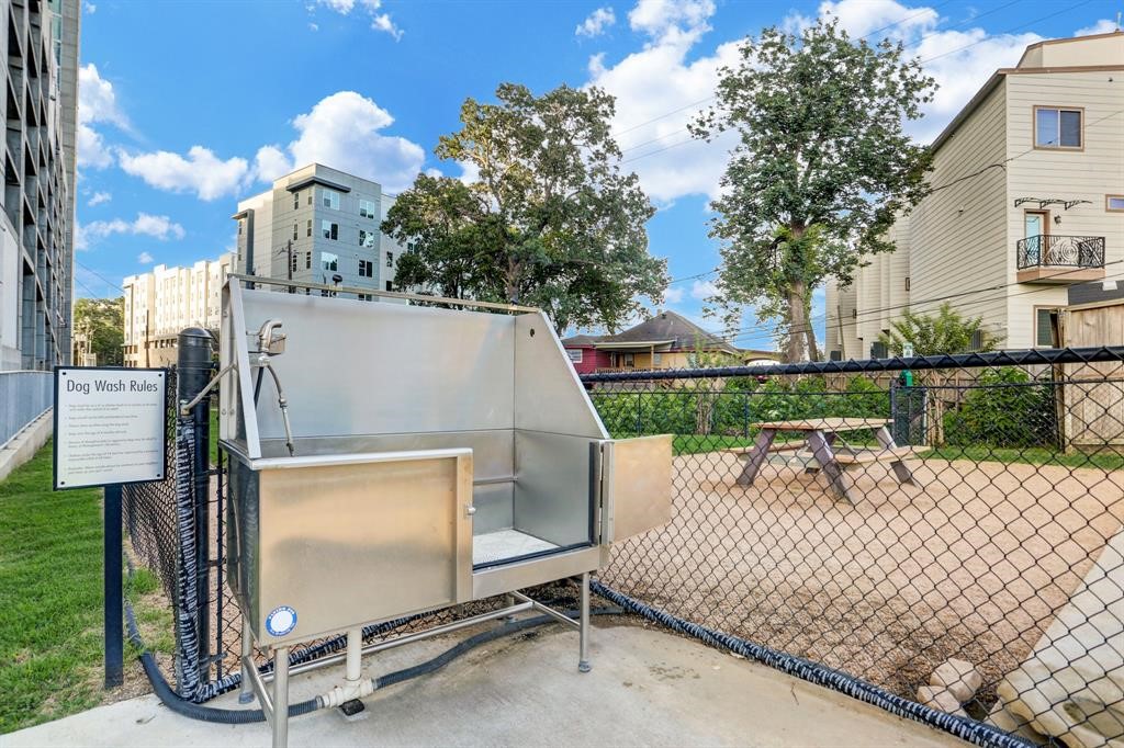 5925 Almeda Road, Unit 11907 Houston, TX 77004 - Photo 32 of 35