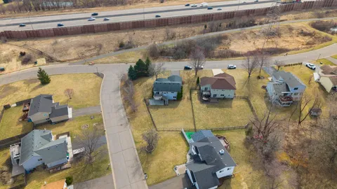 $400,000 | 5785 Yucca Lane North, Plymouth, MN 55446