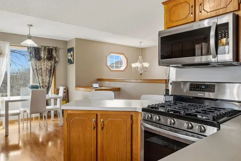 $400,000 | 5785 Yucca Lane North, Plymouth, MN 55446