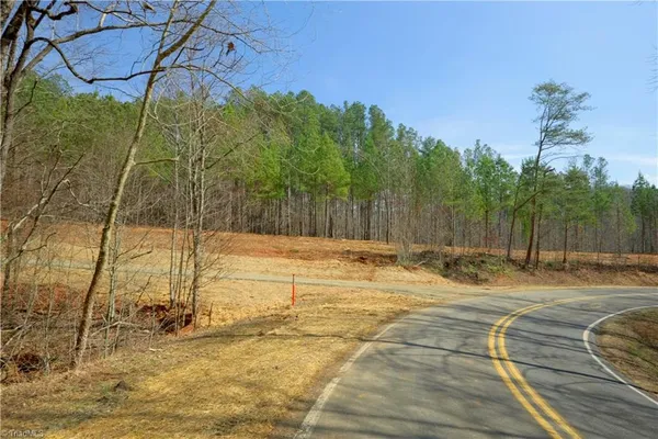 $154,900 | 1089 Smith Road South, Westfield, NC 27053