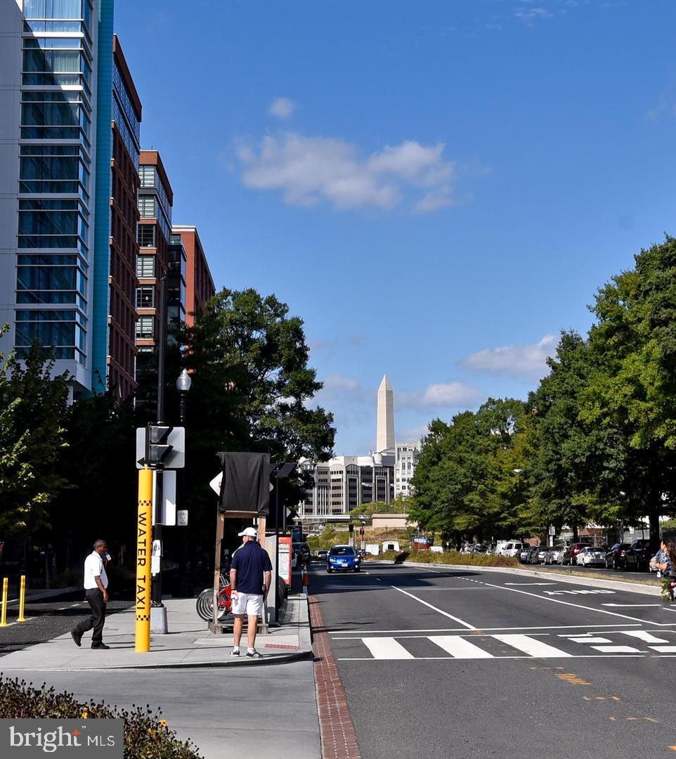700 7th Street Southwest, Unit 526 Washington, DC 20024 - Photo 48 of 53 Urban scene with iconic monument view.