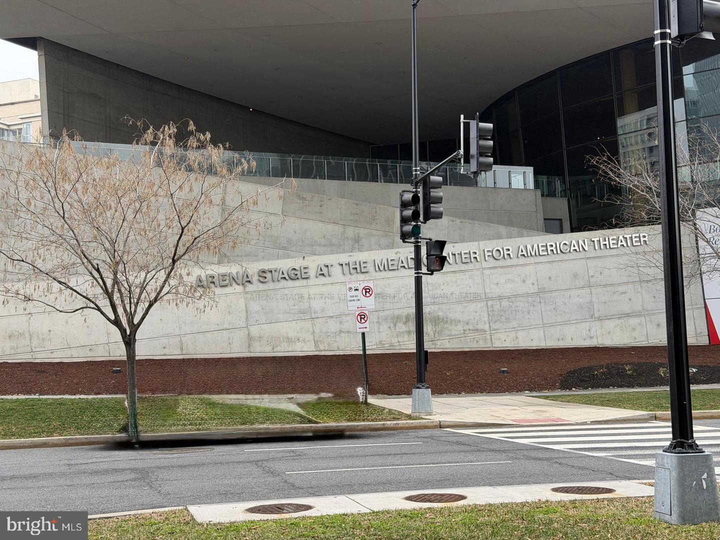 700 7th Street Southwest, Unit 526 Washington, DC 20024 - Photo 49 of 53 Modern architecture meets theater art.