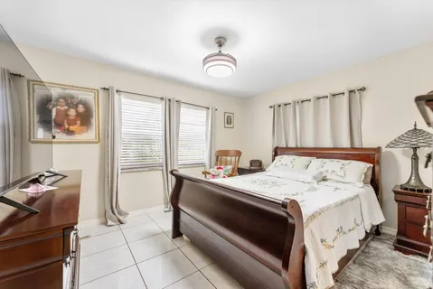 $289,000 | 5713 Northwest 84th Terrace, Tamarac, FL 33321