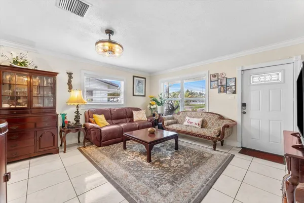 $289,000 | 5713 Northwest 84th Terrace, Tamarac, FL 33321