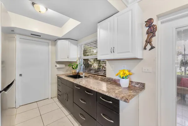 $289,000 | 5713 Northwest 84th Terrace, Tamarac, FL 33321
