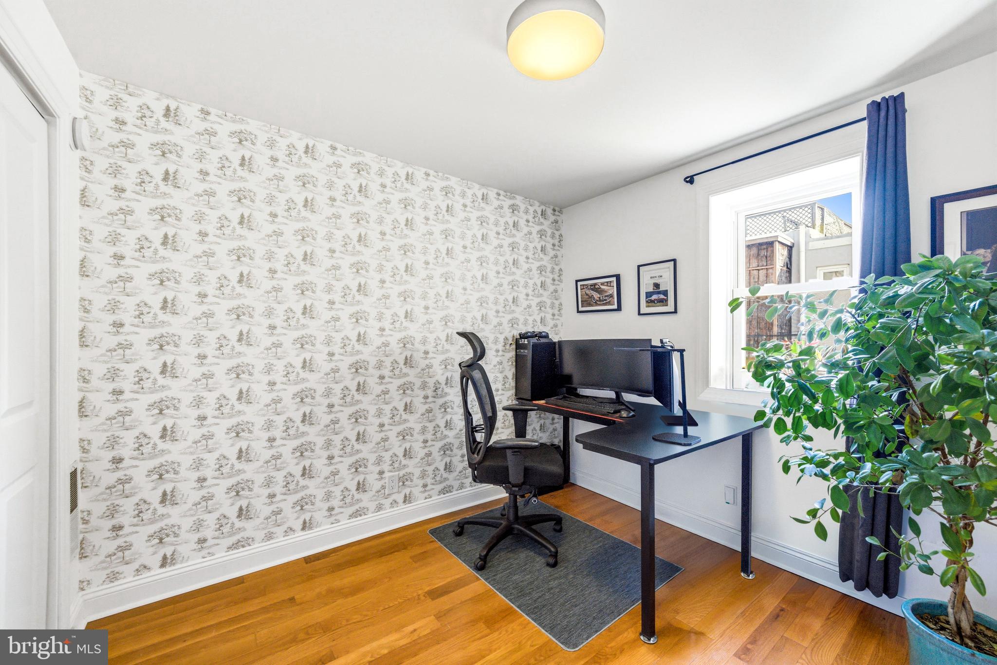 523 South 27th Street Philadelphia, PA 19146 - Photo 13 of 36