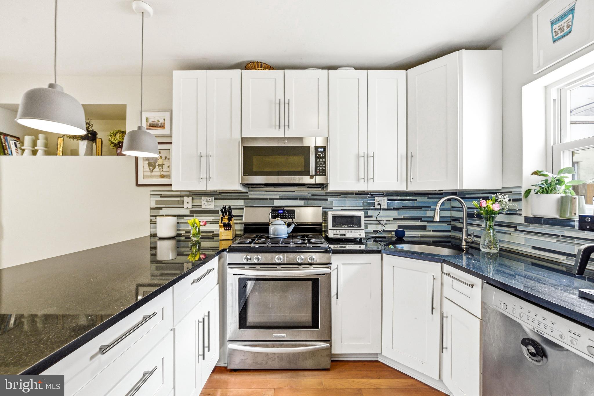 523 South 27th Street Philadelphia, PA 19146 - Photo 10 of 57