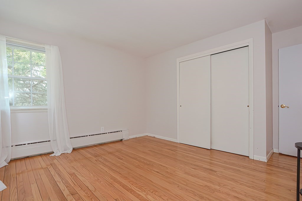 83 Sutton Road Webster, MA 01570 - Photo 16 of 41