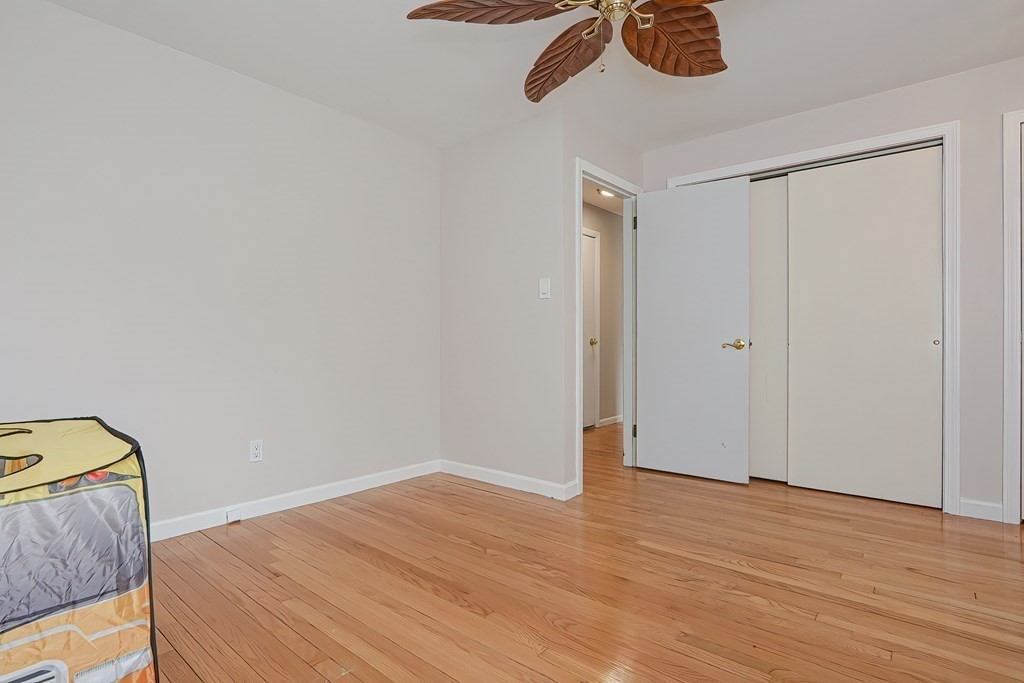 83 Sutton Road Webster, MA 01570 - Photo 18 of 41