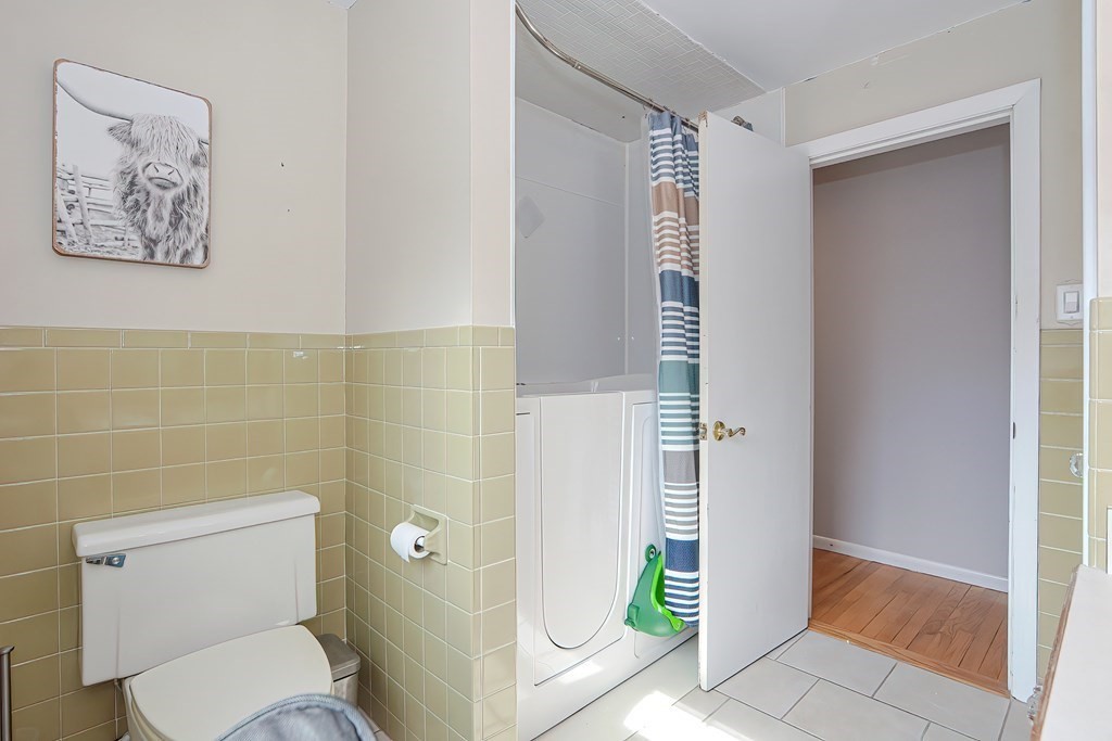 83 Sutton Road Webster, MA 01570 - Photo 23 of 41