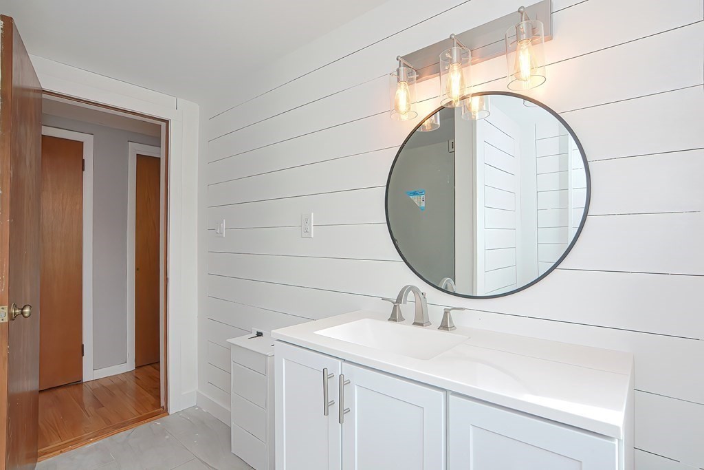 83 Sutton Road Webster, MA 01570 - Photo 31 of 41