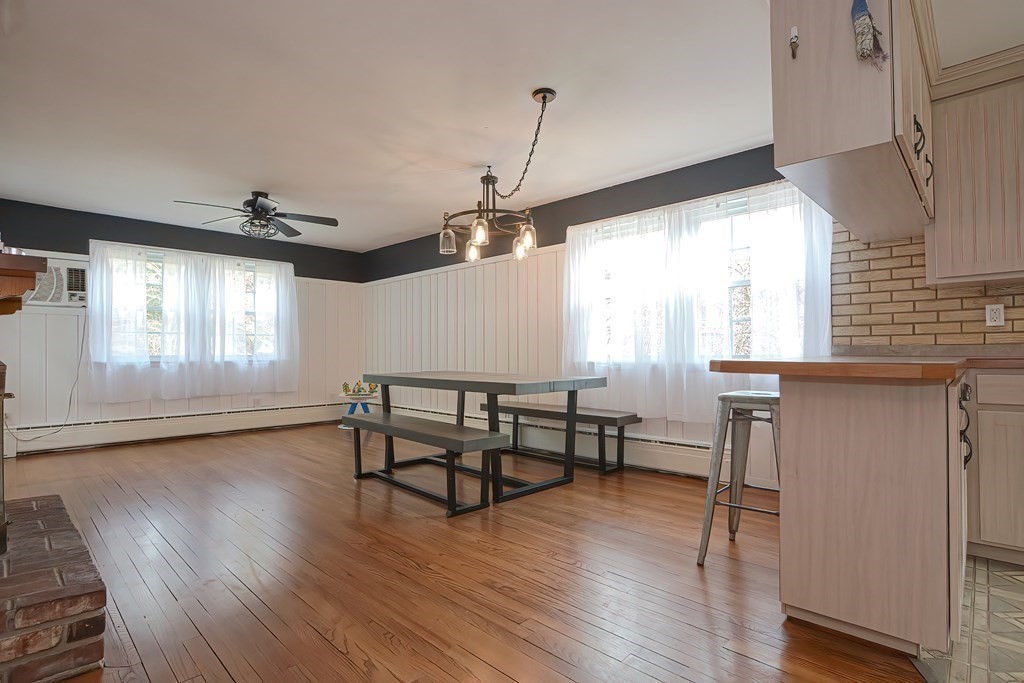 83 Sutton Road Webster, MA 01570 - Photo 6 of 41
