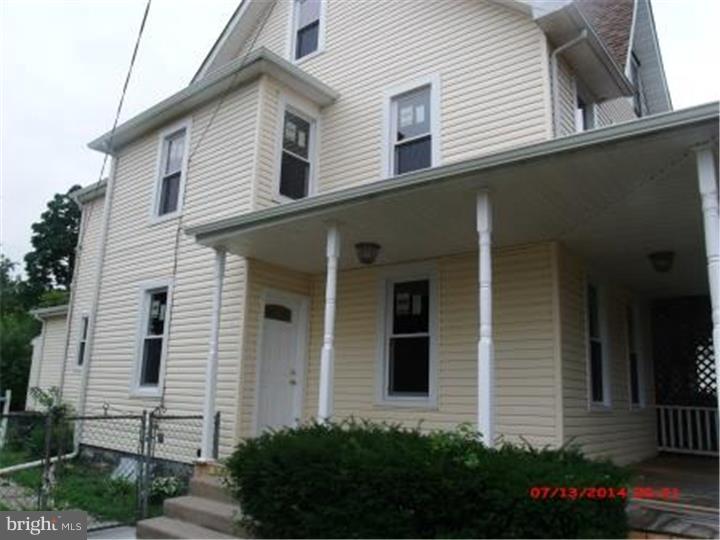 135 Rancocas Avenue Riverside, NJ 08075 - Photo 2 of 18 Porch