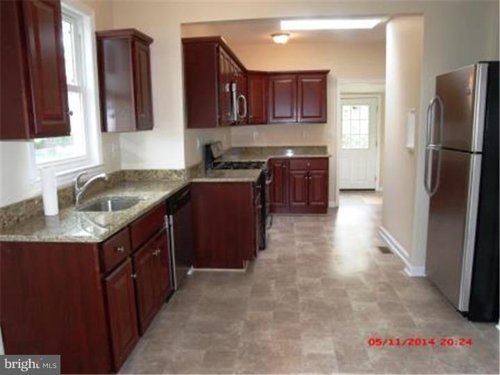 135 Rancocas Avenue Riverside, NJ 08075 - Photo 8 of 18 Kitchen