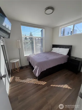 $1,080,000 | 1017 Northeast 55th Street, Seattle, WA 98105