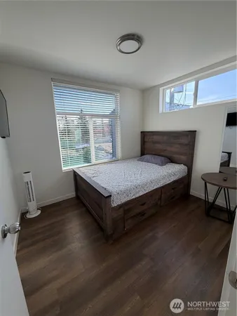 $1,080,000 | 1017 Northeast 55th Street, Seattle, WA 98105