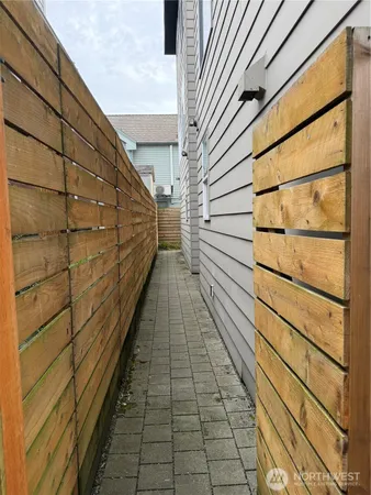 $1,080,000 | 1017 Northeast 55th Street, Seattle, WA 98105