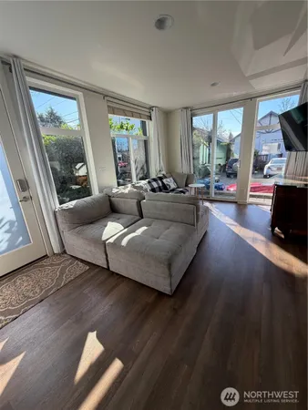 $1,080,000 | 1017 Northeast 55th Street, Seattle, WA 98105