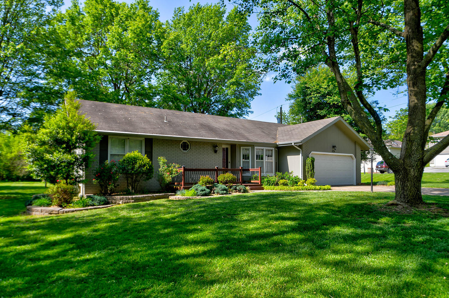 624 East Cardinal Street Springfield, MO 65810 - Photo 1 of 1 Ext 2 (1 of 1)
