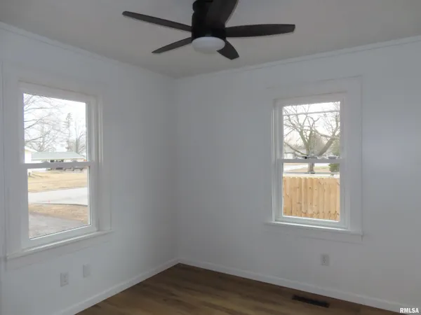 $92,000 | 1975 Baird Avenue, Galesburg, IL 61401