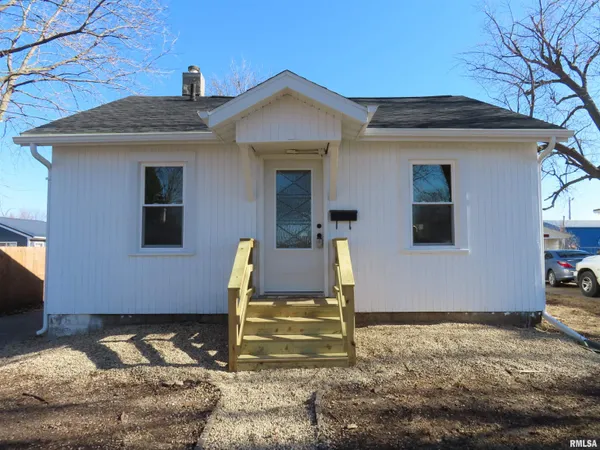 $92,000 | 1975 Baird Avenue, Galesburg, IL 61401