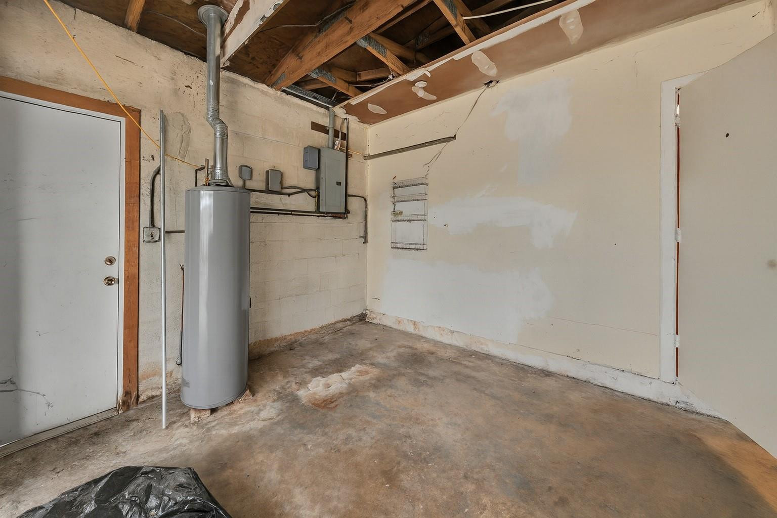 13615 Southwest 72nd Terrace Miami, FL 33183 - Photo 18 of 27 a view of a storage & utility room
