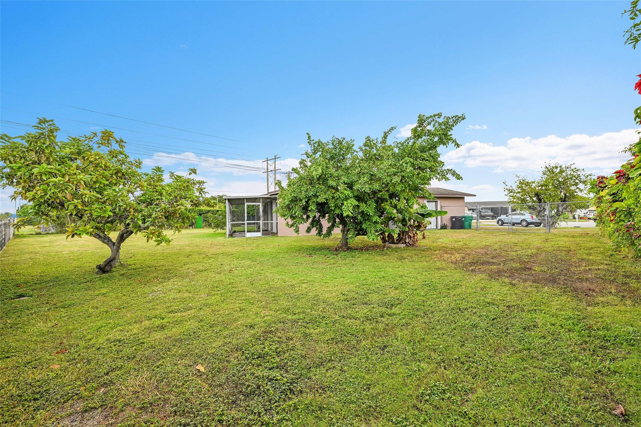 13615 Southwest 72nd Terrace Miami, FL 33183 - Photo 26 of 27 a view of an outdoor space and basketball court