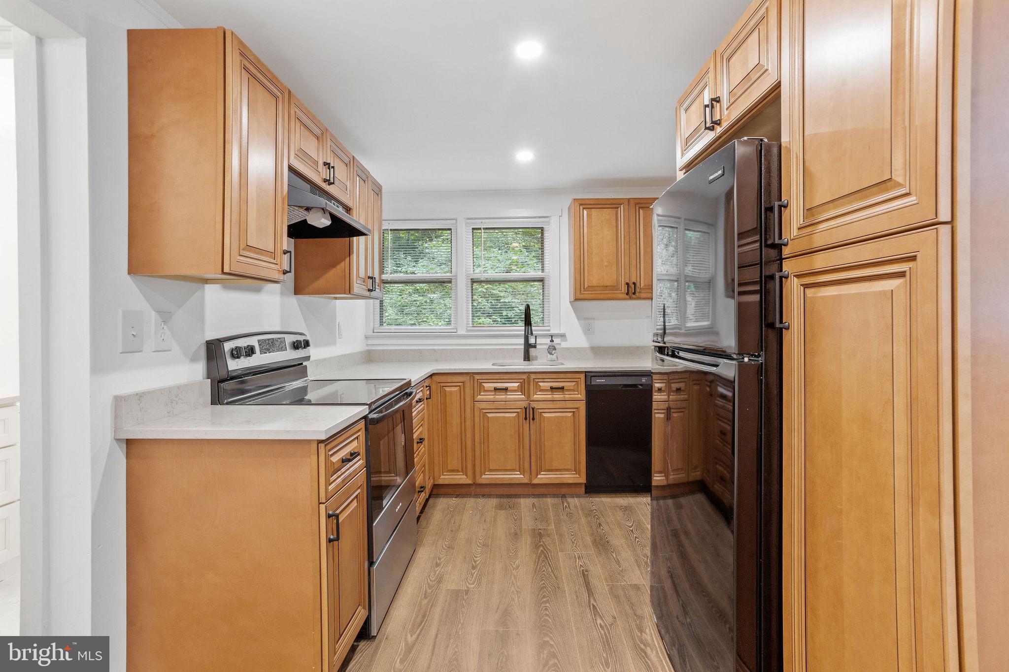 636 Raritan Avenue Atco, NJ 08004 - Photo 12 of 32 Gallery Image 12