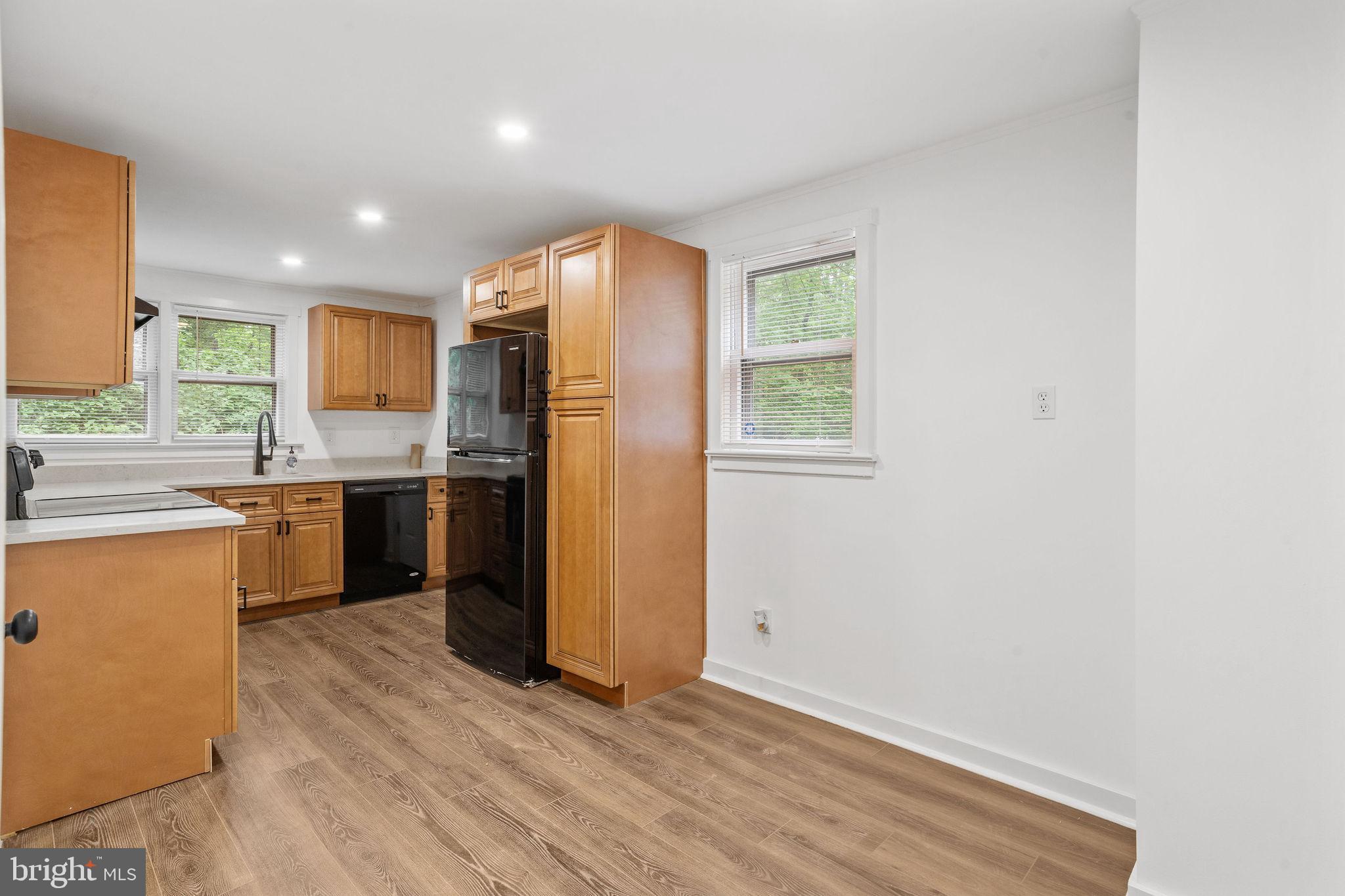 636 Raritan Avenue Atco, NJ 08004 - Photo 10 of 32 Gallery Image 10