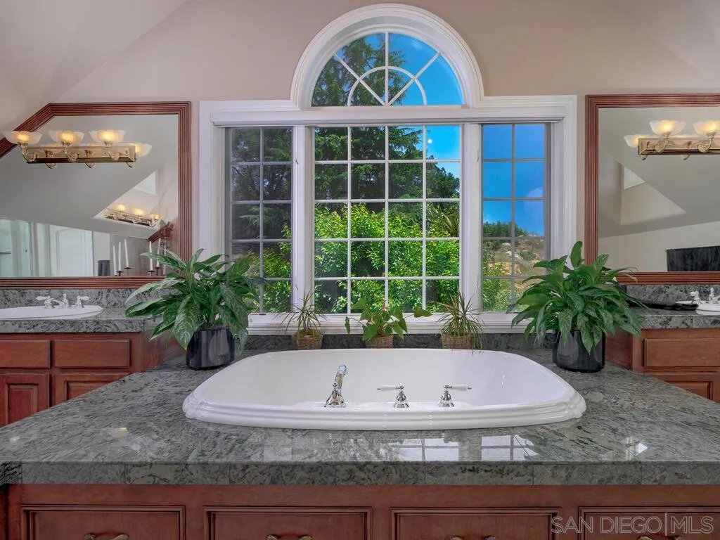 14490 Ridge Ranch Road Escondido, CA 92027 - Photo 20 of 74