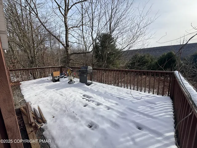 a view of outdoor space