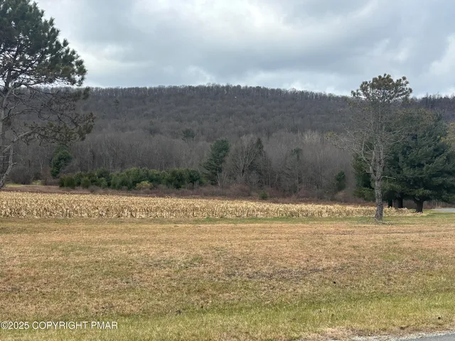 $275,000 | 419 East White Bear Drive, Summit Hill, PA 18250