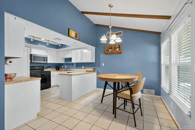 $1,650 | 6606 Courtyard, San Antonio, TX 78239