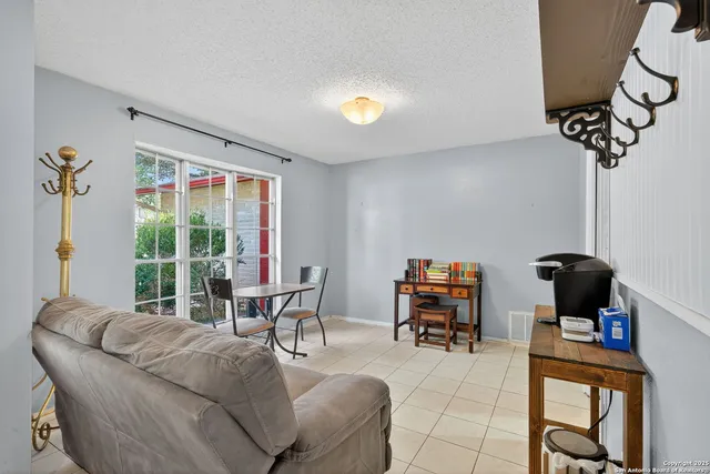 $1,650 | 6606 Courtyard, San Antonio, TX 78239