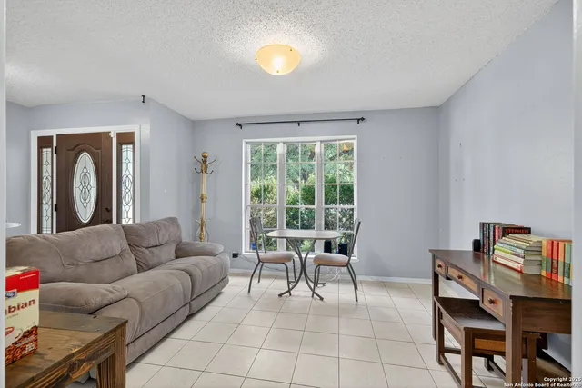 $1,650 | 6606 Courtyard, San Antonio, TX 78239