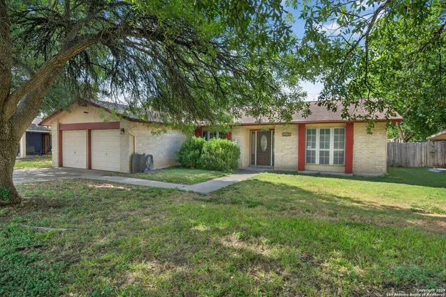 $1,650 | 6606 Courtyard, San Antonio, TX 78239