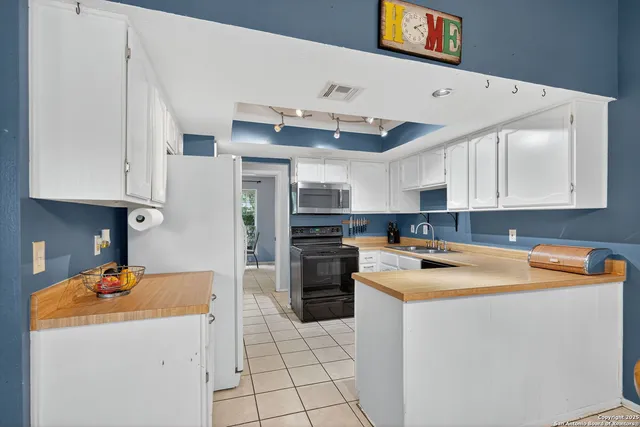 $1,650 | 6606 Courtyard, San Antonio, TX 78239