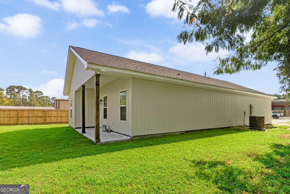 260 Central Street Baxley, GA 31513 - Photo 5 of 25
