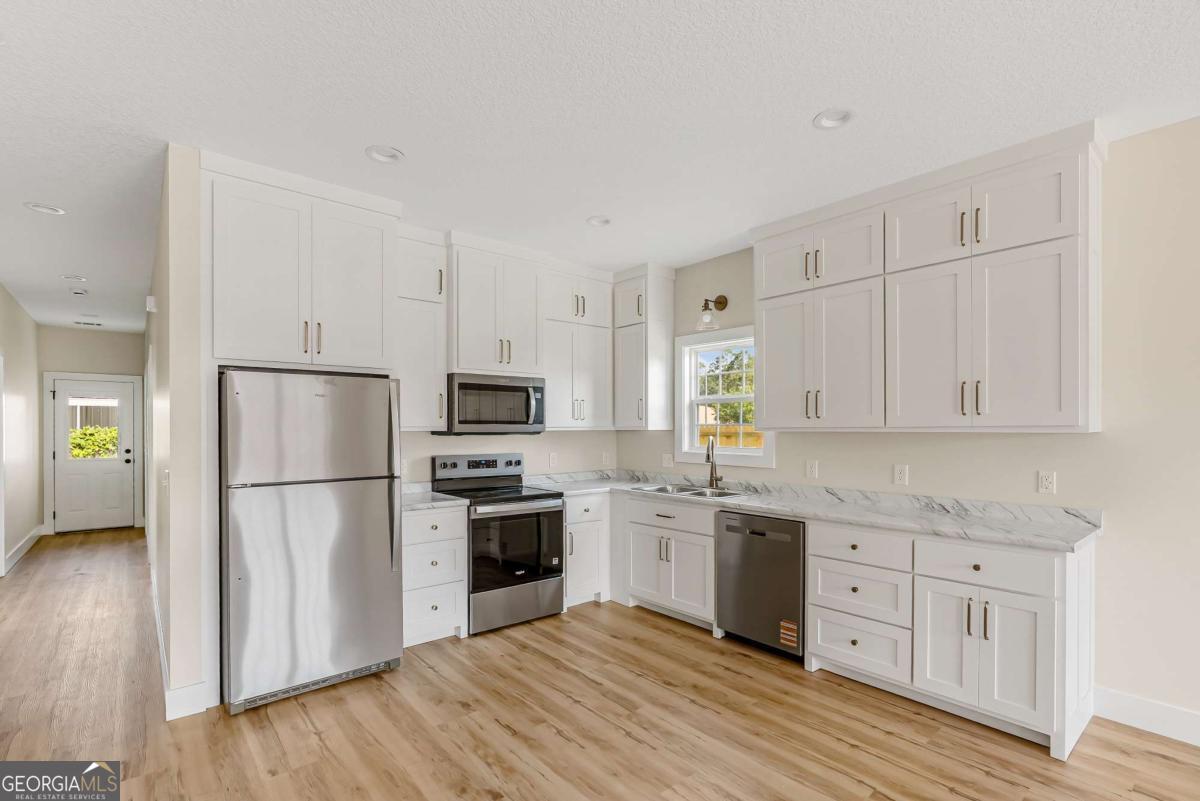 260 Central Street Baxley, GA 31513 - Photo 7 of 25